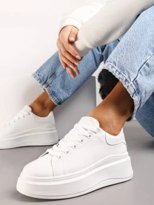 Białe Sznurowane Sneakersy na Niskiej Platformie z Imitacji Skóry Ajanfa