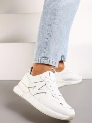 Zdjęcie produktu Białe Sznurowane Sneakersy na Płaskiej Podeszwie z Metalicznym Wykończeniem Vivamarie