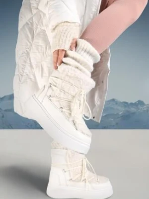 Białe Sznurowane Śniegowce Vices na Grubej Podeszwie Ozdobione Futerkiem Nomizola
