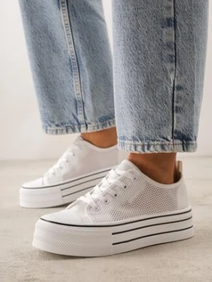 Białe Trampki na Grubej Podeszwie z Ażurową Cholewką Nalivera ballada