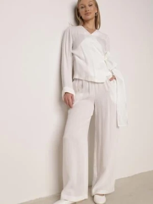 Białe Wiskozowe Spodnie z Szeroką Nogawką i Wiązaniem w Talii Terisanna