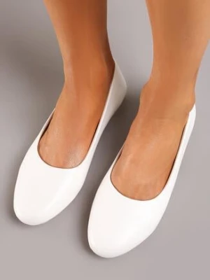 Białe Wsuwane Balerinki z Ekoskóry na Płaskiej Podeszwie Imenna