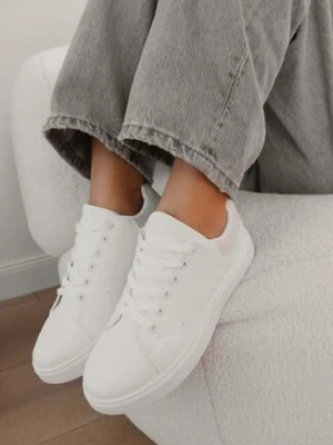 Biało-Beżowe Klasyczne Sznurowane Sneakersy na Grubej Podeszwie Tiadorae