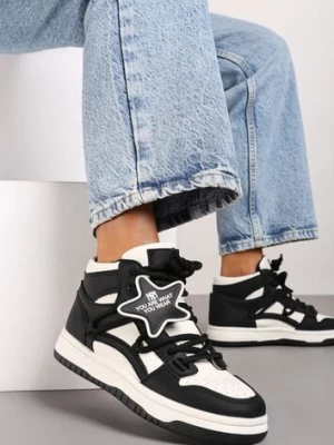 Biało-Czarne Płaskie Sneakersy za Kostkę Ozdobione Gwiazdą Saveline