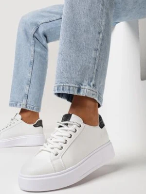 Biało-Czarne Sneakersy z Drobnymi Cyrkoniami na Języku i Zapiętku Amaviana