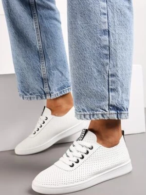 Biało-Czarne Tenisówki z Perforacją i Ozdobną Taśmą na Języku Ylaria