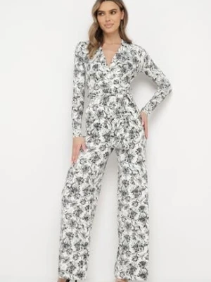 Biało-Czarny Kombinezon z Długimi Nogawkami i Kopertowym Dekoltem w Kwiaty Alanessa by swan