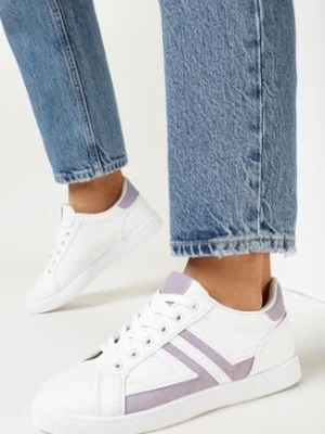 Biało-Fioletowe Sneakersy z Cholewką przed Kostkę z Modnymi Przeszyciami Cassamisia