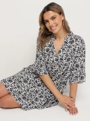 Biało-Granatowa Bawełniana Sukienka w Kwiaty o Rozkloszowanym Kroju Jenaleira defox