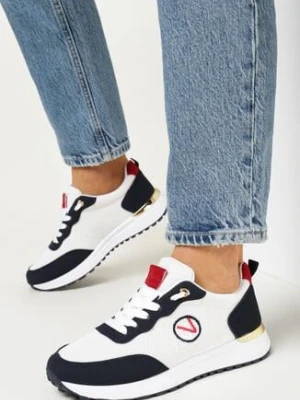 Biało--Granatowe Sneakersy z Metalicznymi Wstawkami i Drobnym Haftem c