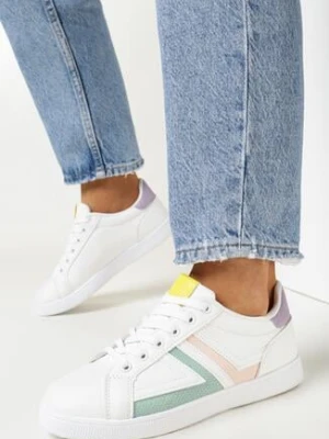 Biało-Miętowe Sneakersy z Cholewką przed Kostkę z Modnymi Przeszyciami Cassamisia