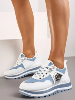 Biało-Niebieskie Sneakersy z Ekoskóry ze Sznurowaniami i Ozdobną Aplikacją Jatina