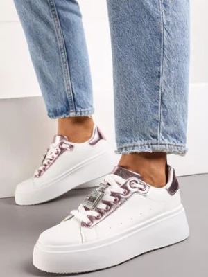 Zdjęcie produktu Biało-Różowe Sneakersy z Metaliczną Ozdobą z Cyrkoniami przy Sznurówkach Awenttes