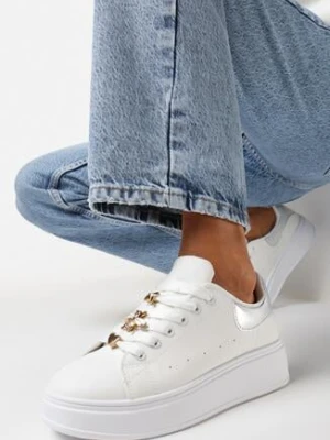 Zdjęcie produktu Biało-Srebrne Sneakersy na Grubej Podeszwie z Metaliczną Wstawką Staneva