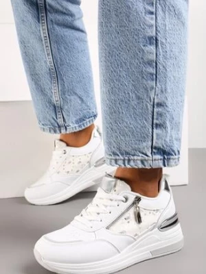 Biało-Srebrne Sneakersy na Koturnie z Metaliczną Wstawką i Suwakiem Dalinxa