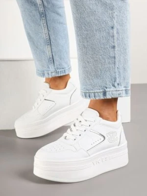 Biało-Srebrne Sneakersy Vices na Platformie Ozdobione Metalicznymi Aplikacjami Nelanil