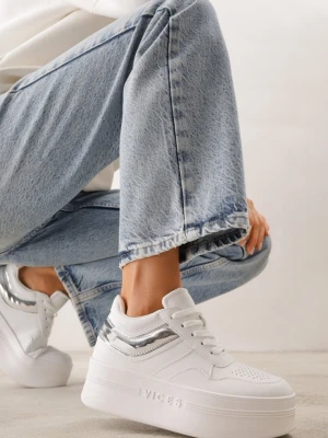 Biało-Srebrne Sneakersy VICES na Platformie Ozdobione Tłoczonym Napisem Berolla