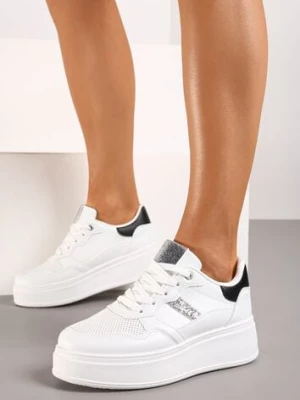 Biało-Srebrne Sneakersy z Ekoskóry za Kostkę ze Sznurowaniami Zdobione Perforacją Raviana