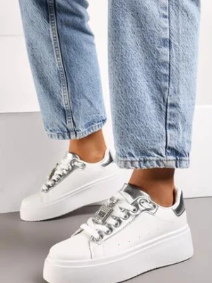 Biało-Srebrne Sneakersy z Metaliczną Ozdobą z Cyrkoniami przy Sznurówkach Awenttes