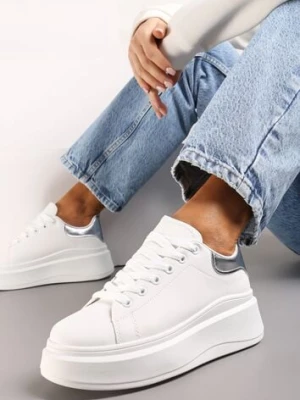 Biało-Srebrne Sznurowane Sneakersy na Niskiej Platformie z Imitacji Skóry Ajanfa
