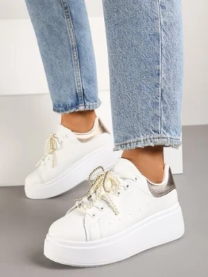 Zdjęcie produktu Biało-Szampańskie Sneakersy na Platformie z Perełkami i Metalowymi Kuleczkami Selavia