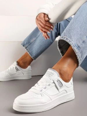 Biało-Szare Sneakersy z Cholewką przed Kostkę z Delikatną Perforacją Trissa