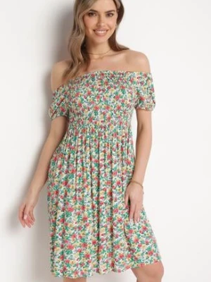 Biało-Zielona Sukienka z Wiskozy w Kwiaty z Hiszpańskim Dekoltem Latiana cflo