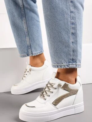 Biało-Złote Sneakersy na Ukrytym Koturnie Ozdobione Cyrkoniami Maatisa