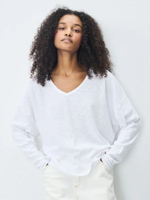 BIAŁY BAWEŁNIANY LONGSLEEVE V AMERICAN VINTAGE