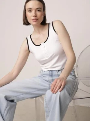 Biały Bawełniany Top w Prążki z Guzikami przy Dekolcie Bervise romee's