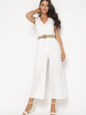 Biały Kombinezon Zapinany na Suwak z Poduszkami w Ramionach i Paskiem z Klamrą Bless rosa