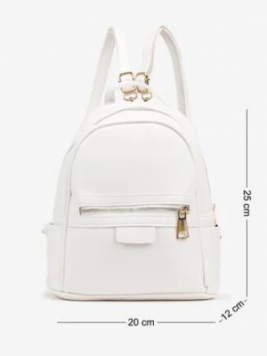 Biały Mały Plecak z Metaliczną Aplikacją i Suwakiem Pasmoria caely