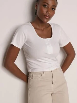 Biały Prążkowany Top Bawełniany z Guzikami przy Dekolcie Nedera romee's