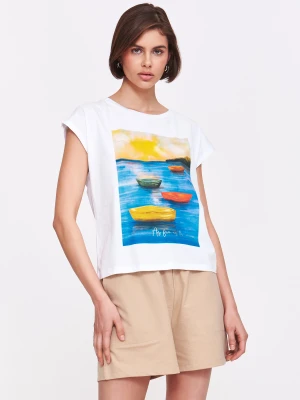 Biały t-shirt z artystycznym nadrukiem Top Secret