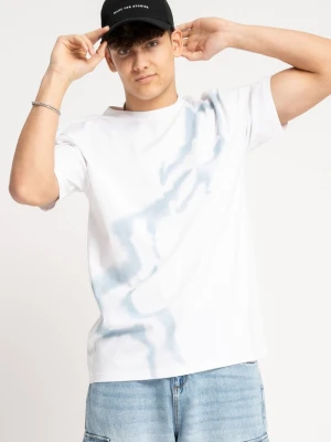 Biały t-shirt z autorską grafiką z przodu Reporter Young