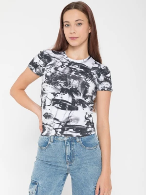 Biały T-shirt z nadrukami na całości Reporter