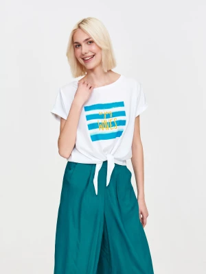 Biały t-shirt z nadrukiem na środku Top Secret
