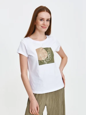 Biały t-shirt z zielono-beżowym nadrukiem