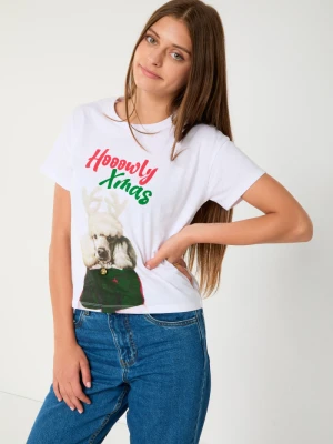 Biały T-shirt ze świątecznym nadrukiem Reporter