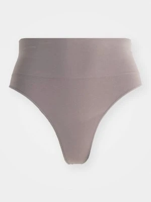 Bielizna korygująca Spanx
