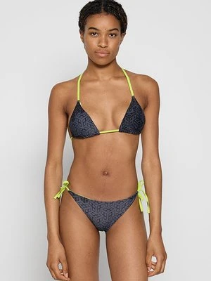Bikini Arena