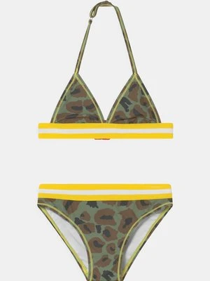 Bikini Claesen‘s
