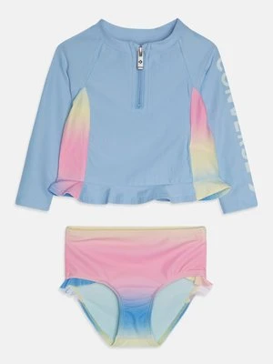 Bikini Converse
