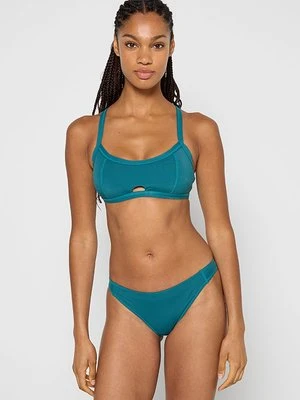 Bikini O'Neill