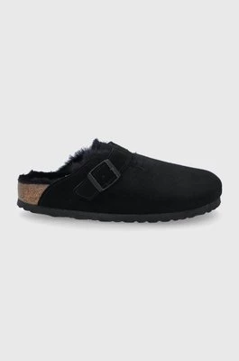 Birkenstock Kapcie zamszowe Boston FUR kolor czarny