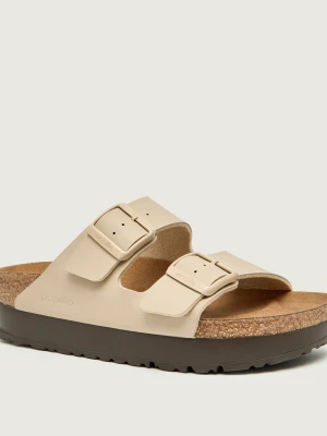 Birkenstock Klapki Arizona Flex Platform | Birkenstock x Papillio | narrow fit piaskowy