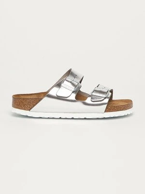 Birkenstock klapki skórzane Arizona SFB damskie kolor srebrny 1005961