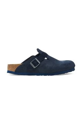 Birkenstock klapki zamszowe Boston Corduroy męskie kolor granatowy 1026108