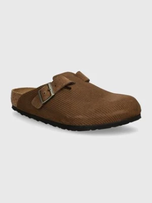 Birkenstock klapki zamszowe Boston męskie kolor brązowy 1028227