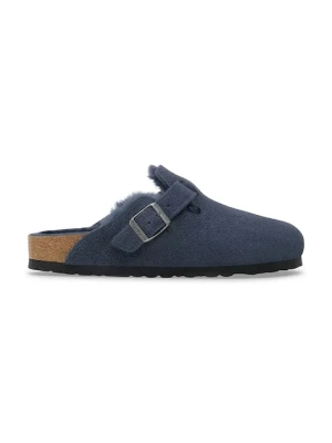Birkenstock klapki zamszowe Boston Shearling męskie kolor granatowy 1030657